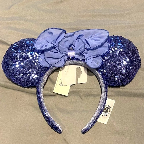 Disney Accessories - Minnie Mouse Ears